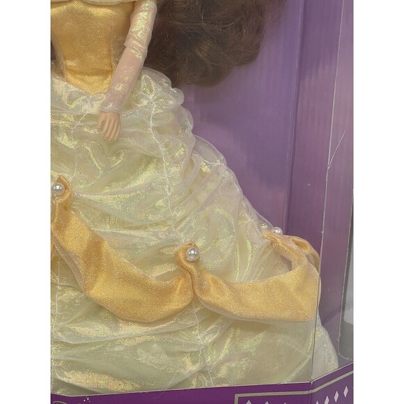 Disney Princess "Belle" A Classic Doll Collection from Beauty and the Beast - Picture 6 of 16